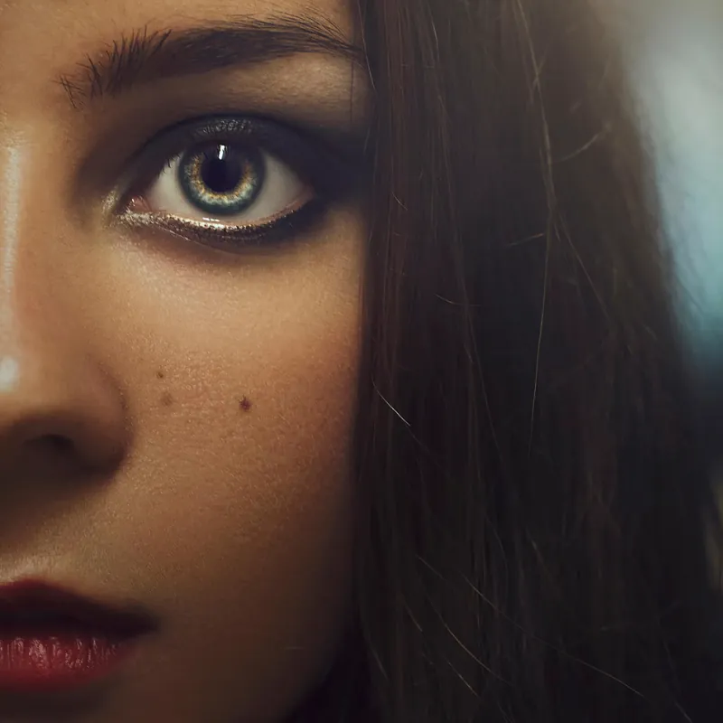 aankhon ki shayari in english